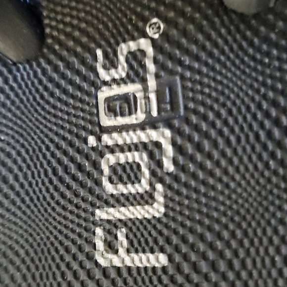 Everything Must Go! Flip-flops. By Flojos sz. 7 1/2 or 38. Black. Worn one time. - Picture 2 of 4